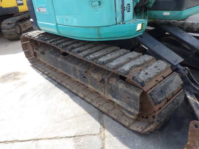 Máy xúc Kobelco SK135SR-2 2011